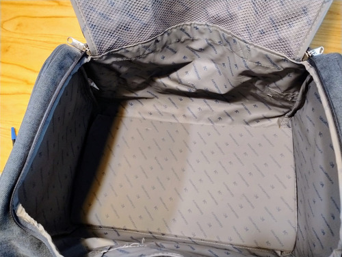 Bolso Karpatos De Viaje - Excelente Estado. Azul Acero Lisa (Usado)
