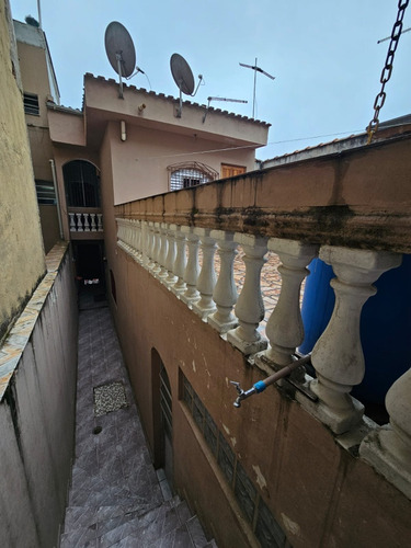 Casa De 3 Quartos E 4 Banheiros ,sendo Uma Suíte!!
