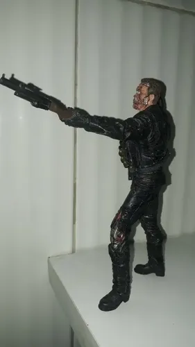 Mcfarlane Terminator 2 T-800 Movie Maniacs Action Figure