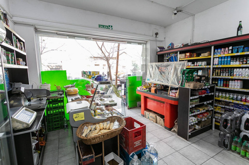 Imagen 8 de 30 de Muy Buen Local Con Sótano