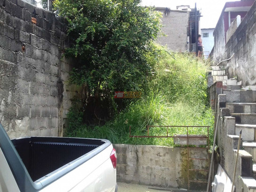 Casa Terrea No Bairro Vila Sacadura Cabral Em Santo Andre Com 02 Dormitorios - V-29359