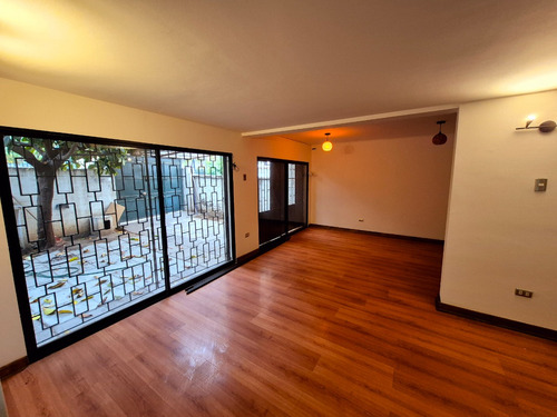 Los Aliagas/ Metro Villa Frei- 2d +1d Uso Home Office-2b