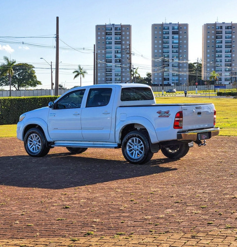 Imagem 3 de 11 de Toyota Hilux Srv 4x4 3.0 2013