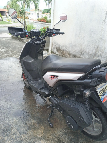 Imagen 6 de 6 de Moto Automática - Suzuki Hj Sports 125cc Año 2021