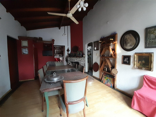Parque Leloir Vende Chalet 6 Amb 4 Bños Piscina Quincho Parque Lote 890m2 Cerca De Autopista