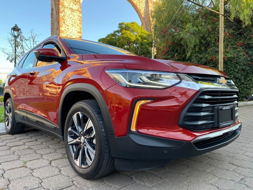 Imagen 9 de 15 de Chevrolet Tracker 2021 Color Vino Premier At Dakkar Autos