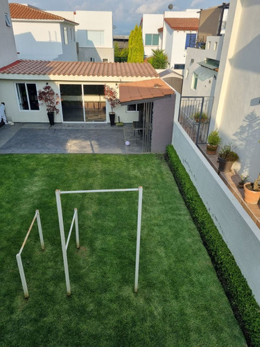 Casa En Venta O Renta En El Mesón, Calimaya 4 Recamaras 520 M2 Construccion