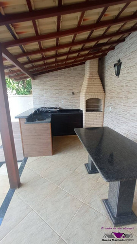 Imagem 8 de 15 de Maravilhosa Casa Com 4 Quartos , Sendo 2 Suíte Com Churrasqueira E Piscina! - 100