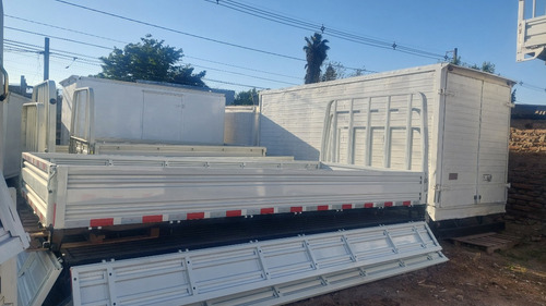 Carrocería Plana Con Barandas 4.30x2.00x0.40