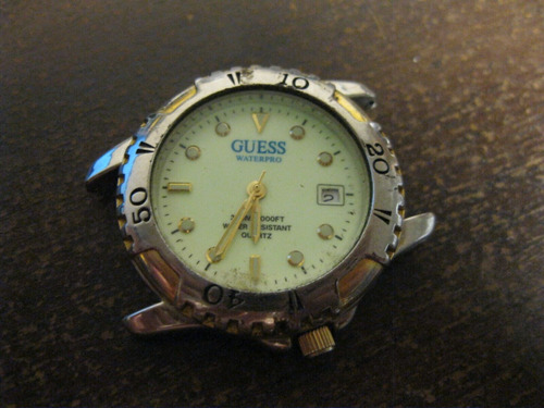 Guess 1996 300m Water Resistant Date Quartz Watch Needs  Ddv