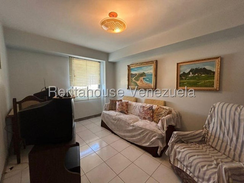 Marianny Gonzalez, Amplio Apartamento En Venta Av Venezuela