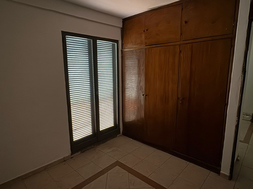 Casa En Parque V. Sarsfield Para Reciclar
