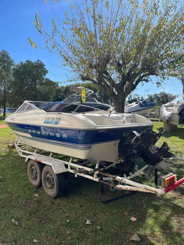 Lancha Bayliner 1750 Capri Americana
