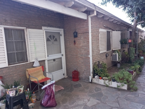 Venta Ideal Inversionista Local Y 4 Deptos