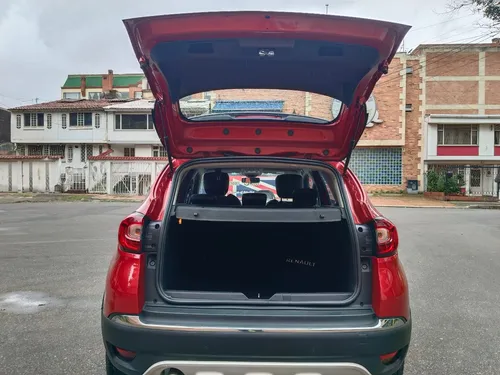 Renault Captur INTENS 4X2 2000CC AT AA