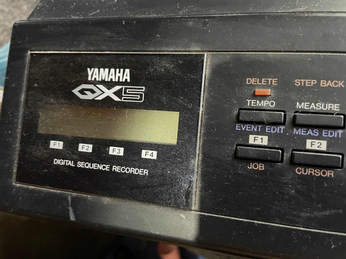 Yamaha Qx5 Midi Sequencer