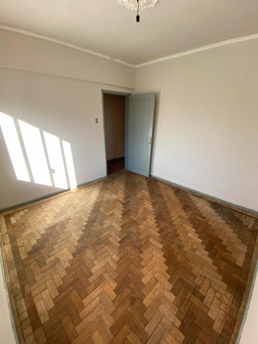 Apartamento Com 3 Dormitórios, 2 Salas, 2 Banheiros, Cozinha