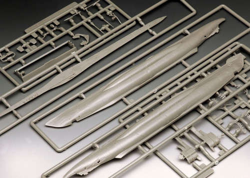 Imagem 6 de 6 de Revell Submarino Alemão Tipo Vii C/41 1/350