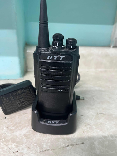 Reestrena Radio Hytera Tc-508 Uhf Con Cargador