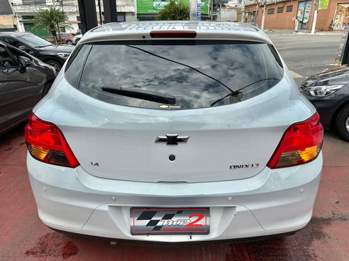 Chevrolet Onix 1.4 Lt 5p