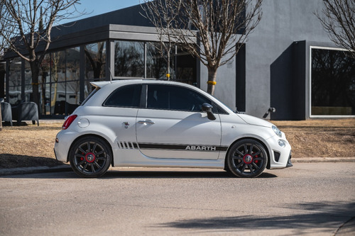 Imagen 5 de 15 de Abarth 595 Turismo