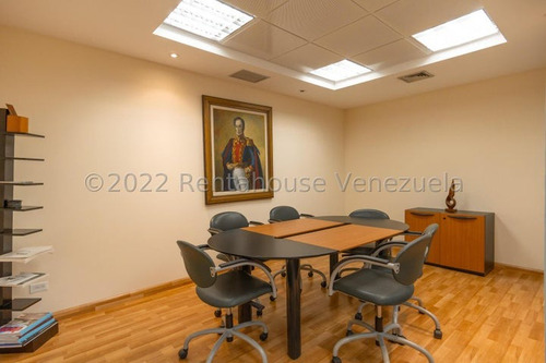 Edificio Industrial En Venta En La California Norte Mls #23-7537