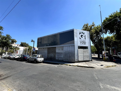 Gran Local Comercial En Arriendo Recoleta, Ideal Automotora
