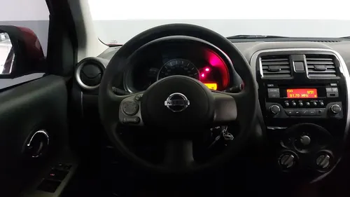 Nissan March 1.6 Advance