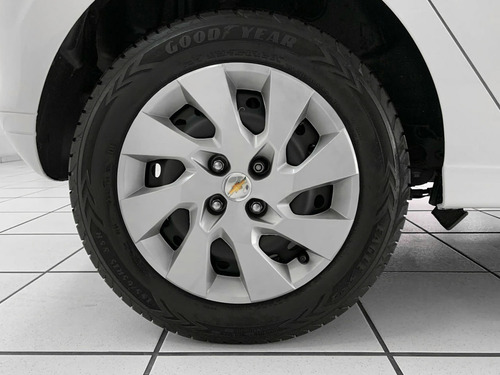Chevrolet Onix MPFI LT 8V