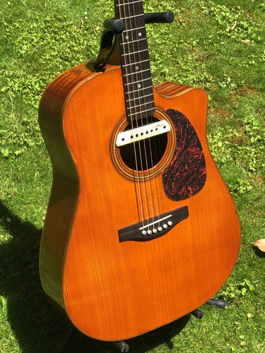 Guitarra Electroacústica Dreadnought Guerrero Luthier Chile