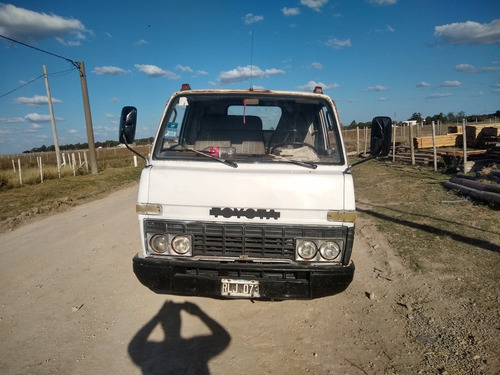Toyota Dina Dina