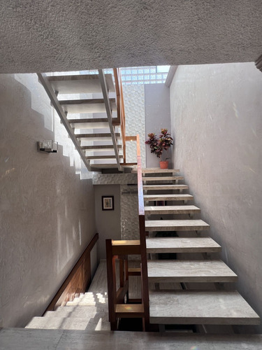 Hermosa Casa En Venta - Lomas De Tecamachalco - Ubicacion Privilegiada.