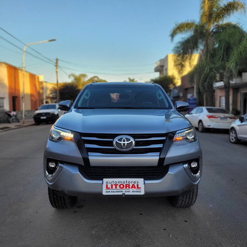 Toyota Hilux SW4 2.8 Srx 177cv 4x4 7as At