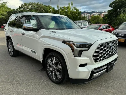 Toyota Sequoia 3.5 V6 Capstone