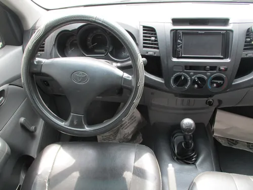 Toyota Hilux Doblecabina 4x2 2700cc Mt