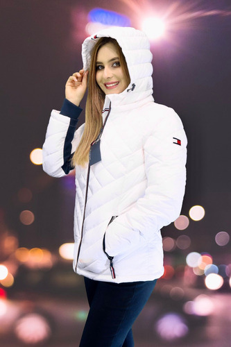 Chamarra Tommy Hilfiger Color Blanco Mod. Tw4mp215 Con Gorro