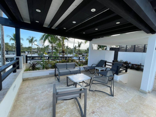 Penthouse En Punta Popy Con Vista Al Mar En Venta