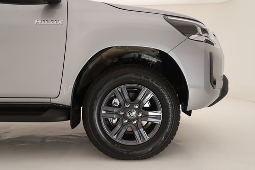 Toyota Hilux Pick-up 2.8 Cd Sr 204cv 4x4 B