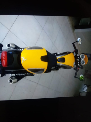 Triumph Cup 900