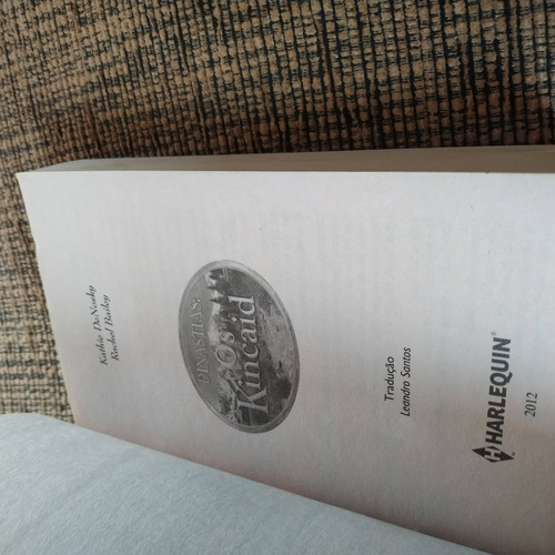 Livro Obstáculos Do Amor / Uma Vida De Surpresas 19 - 5 I