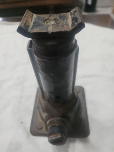 Criquet Botella Sin Palanca Ford Ranger Original 98/12 (Usado)