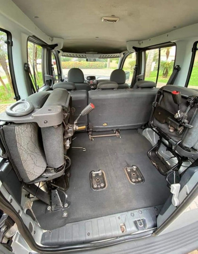 Imagem 6 de 8 de Fiat Doblo Essence 1.8 Essence 1.8 Flex
