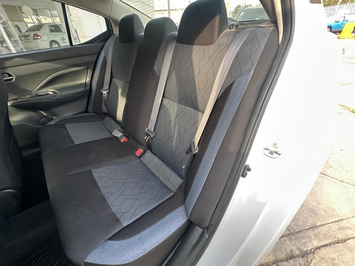 Nissan Versa 1.6 Advance Mt