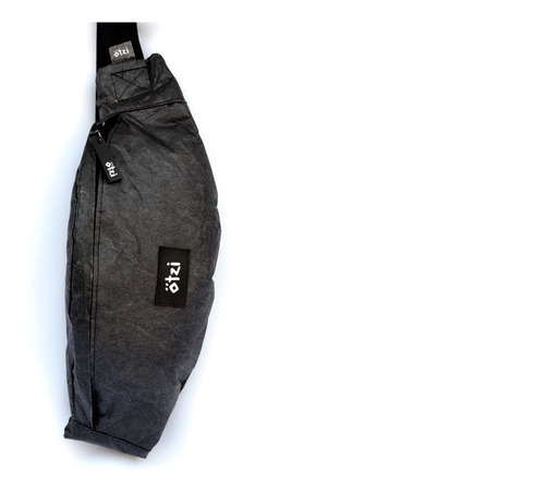 Riñonera/cangurera Ötzi. Black Tyvek. Eco Friendly.
