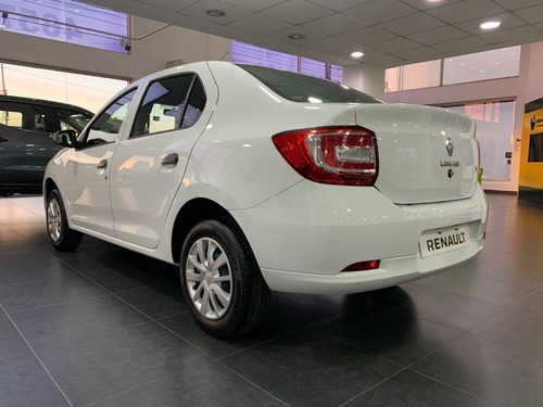 Imagen 3 de 16 de Renault Logan 1.6 Life Aa