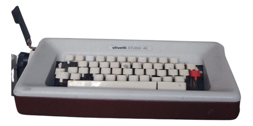 Máquina De Escribir Olivetti Modelo Studio 46 Decoración
