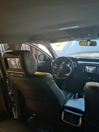 Toyota Hilux 2.7 Srv Cab. Dupla 4x2 Flex Aut. 4p