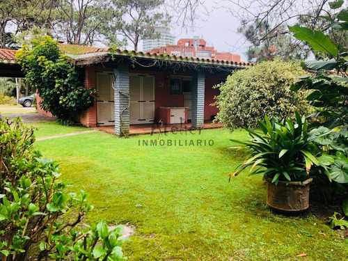 Casa Ph En Aidy Grill, De 3 Dor Mas Dependencia. A 400 M Del Mar, Consulte!!!!!!- Ref: 1033