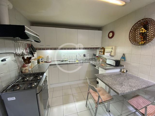 Departamento En Venta De 4 Dorm. En Providencia