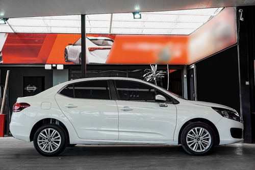 Imagen 9 de 15 de Citroen C4 Lounge Vti 115 Live Am 19